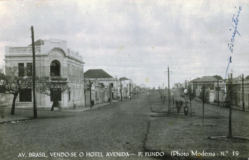 File:Avenida Brasil em 1928 02 2 Foto Moderna n 19.jpg
