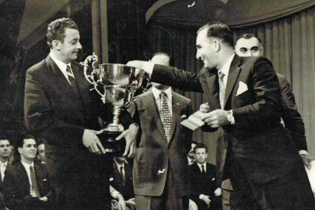 File:Primeiro lugar das Mil Milhas de 1957 Desc.jpg