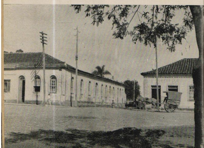 File:Rua 1o de Abril, Casa Morsch.jpg