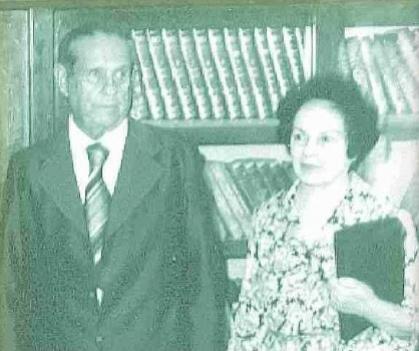 File:Gervásio Araújo Annes e esposa em 2012 Desc.jpg