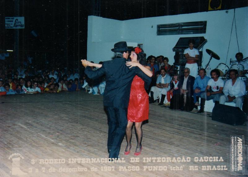 File:III Rodeio Internacional de Integração Gaúcha em 1987 03 Laurindo Ferrão.jpg