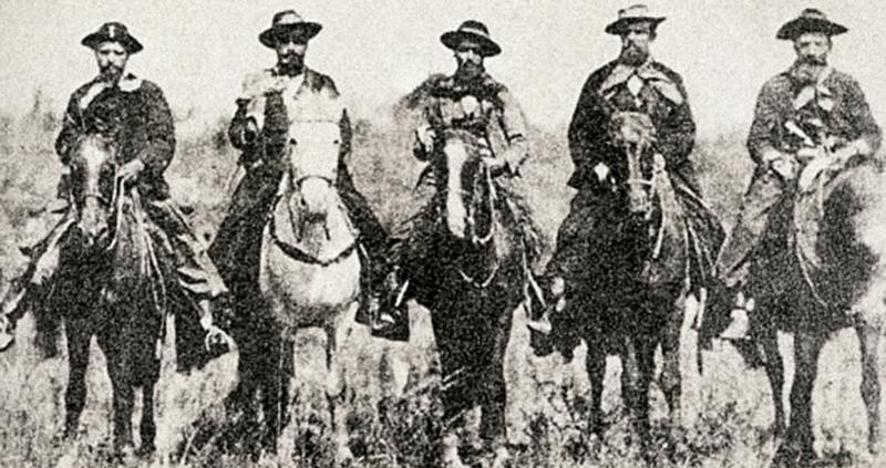 File:Líderes Maragatos em 1893 Desc.jpg