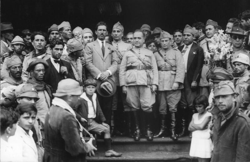 File:Revolução de 1930 - Comitiva de Getúlio Vargas.jpg
