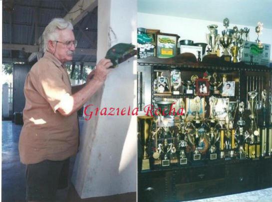 File:Orlando Menegaz e parte de seus troféus Desc.jpg