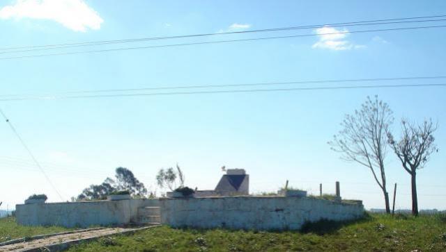 File:Cemitério do Capitão Fagundes dos Reis.jpg
