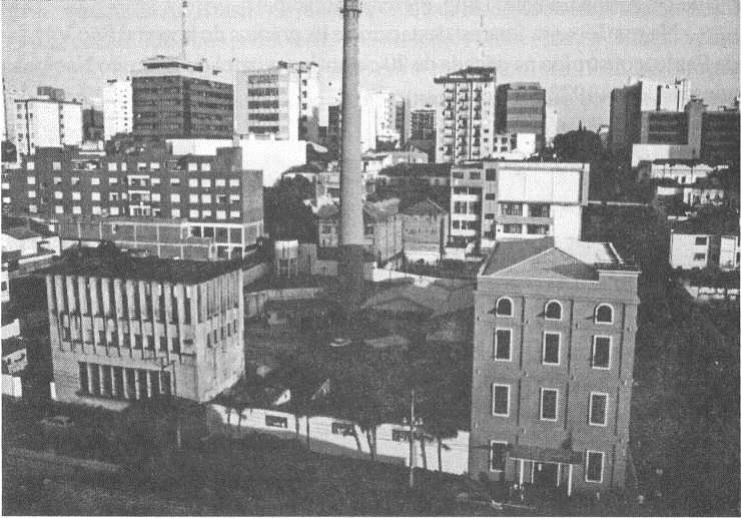 File:Chaminé da Brahma na Rua Paissandu.jpg
