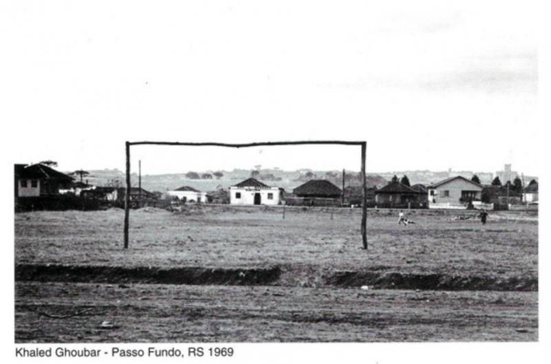 File:Campo de futebol na Praça Antonino Xavier em 1910.jpg