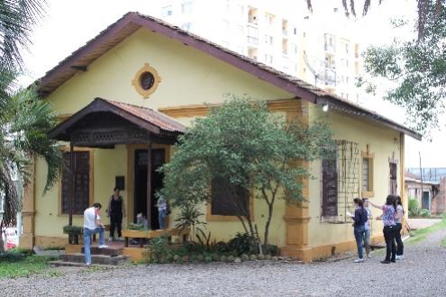File:Residência Chefe VFRGS em 2012 02 Des.jpg