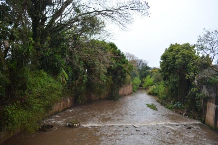 File:Rio Passo Fundo em 2014 Desc.jpg
