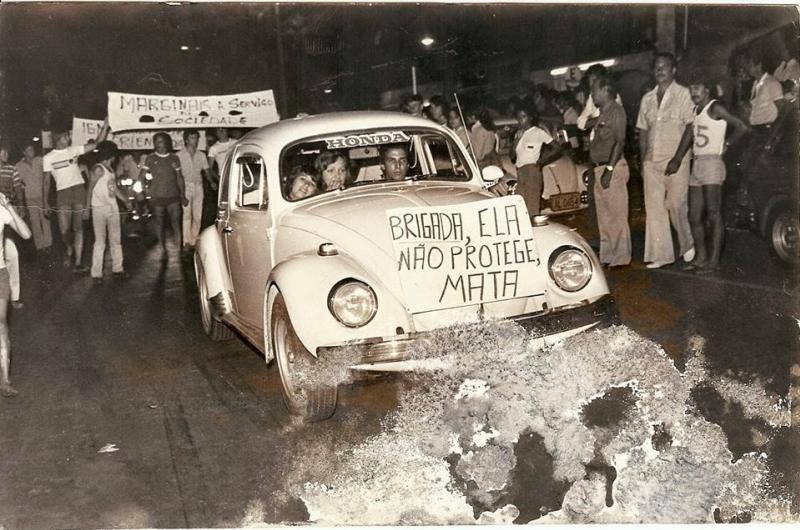 File:Clodoaldo Teixeira passeata de carros, em 1979.jpg