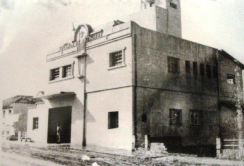 File:Corpo de Bombeiros em 1950 Desc.jpg