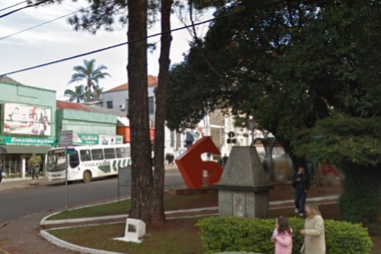 File:Monumento Abrahão Madalosso2.jpg
