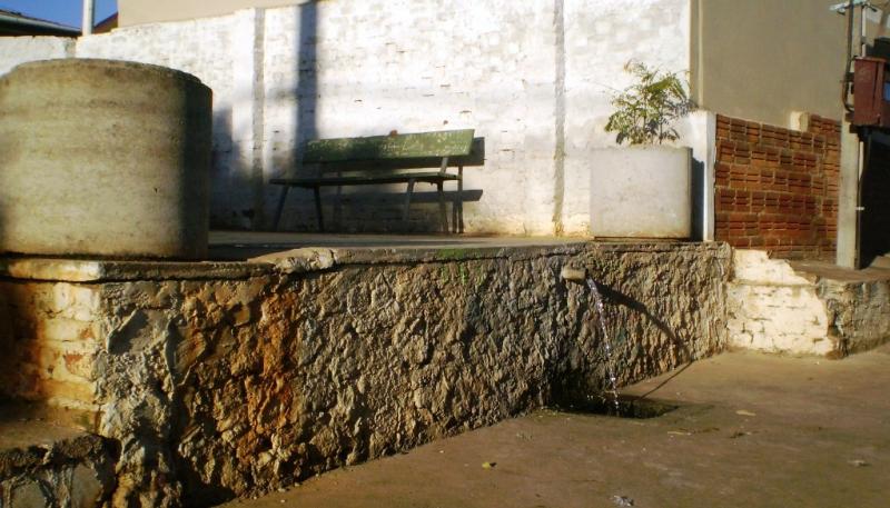 File:Chafariz da Andradas.jpg