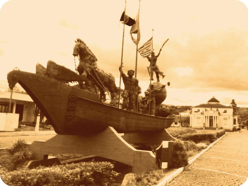 File:La Navi e La Rotunda de Paulo Siqueira.jpg