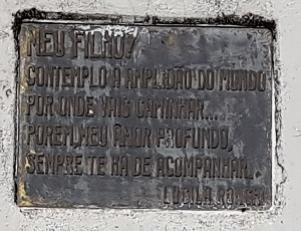 File:Monumento à Mãe em 2016 03 Desc.jpg