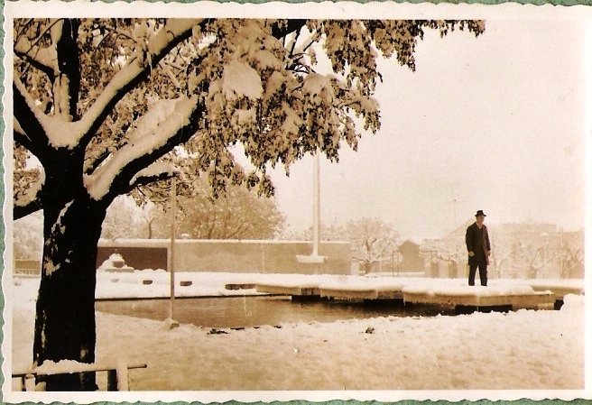 File:Neve Praça Tochetto em 1965 Deoclides Czamanski.jpg
