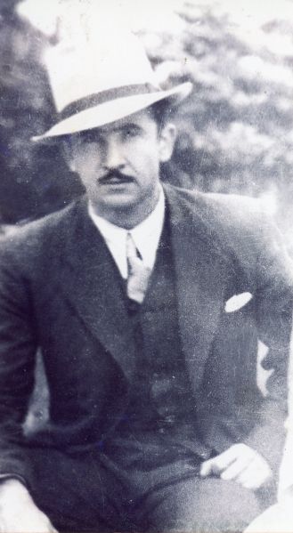 File:Eduardo Barreiro.jpg