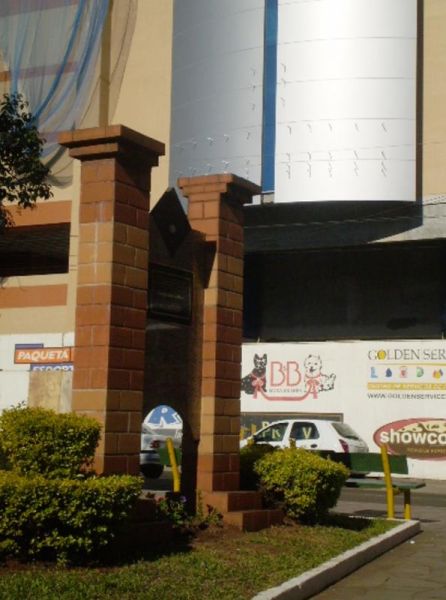 File:Monumento João Zaffari.jpg