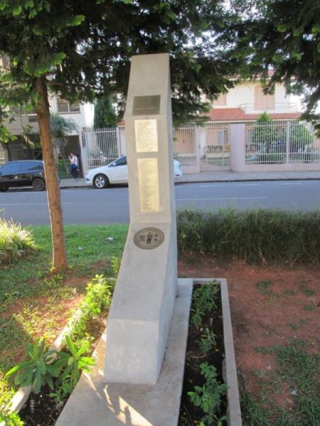 File:Monumento Cabo Neves.jpg