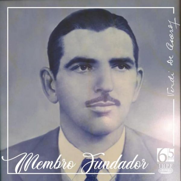 File:Verdi De Cesaro.jpg