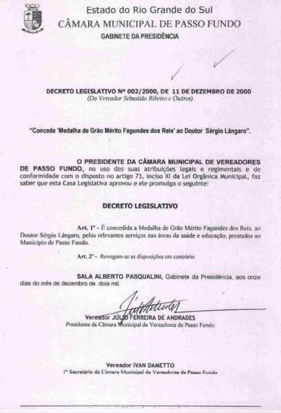 File:Decreto de 2000 002.jpg