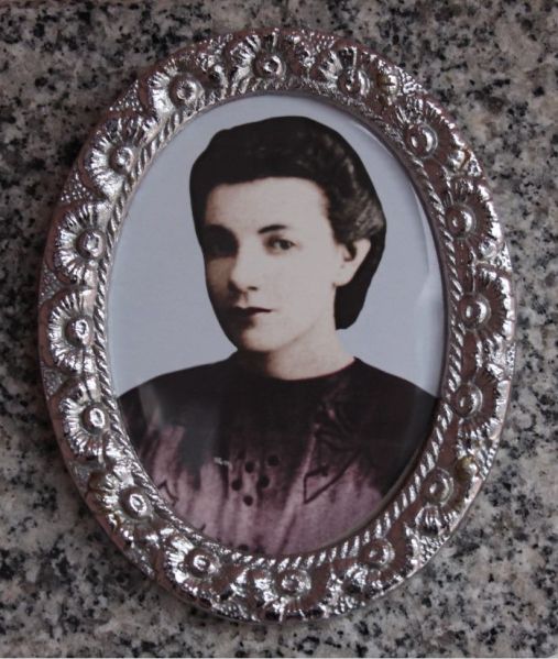 File:Albertina Machado Rosado.jpg