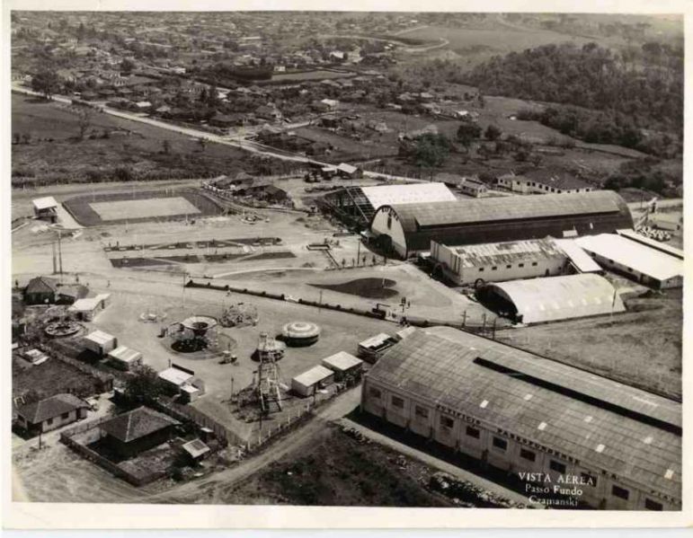 File:Parque Centenário em 1957.jpg