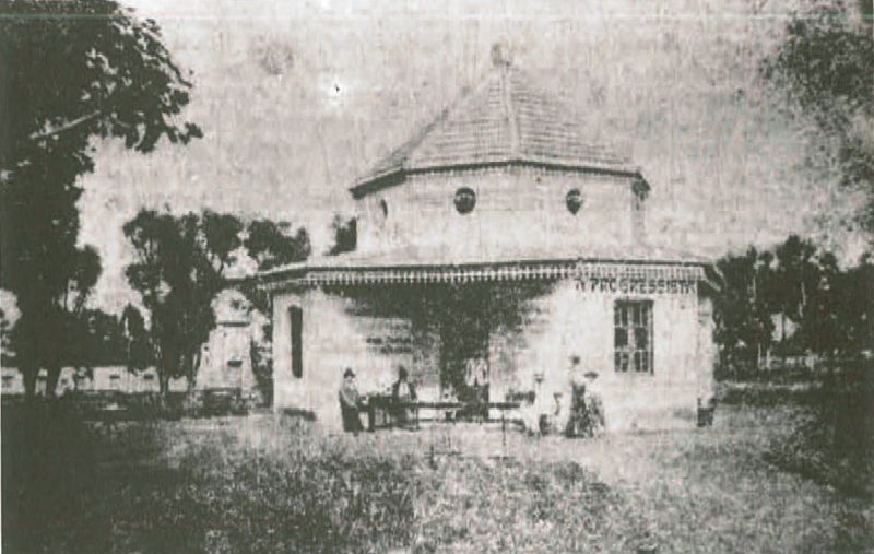 File:Quiosque da Praça Tamandaré.jpg