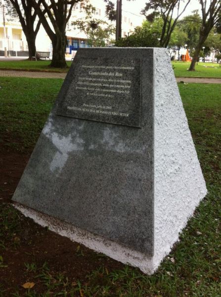 File:Monumento Gomercindo dos Reis.jpg